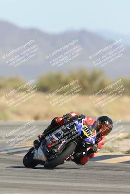media/Oct-04-2025-CVMA (Sat) [[408bcdd6e4]]/Race 13-Amateur Supersport Open/